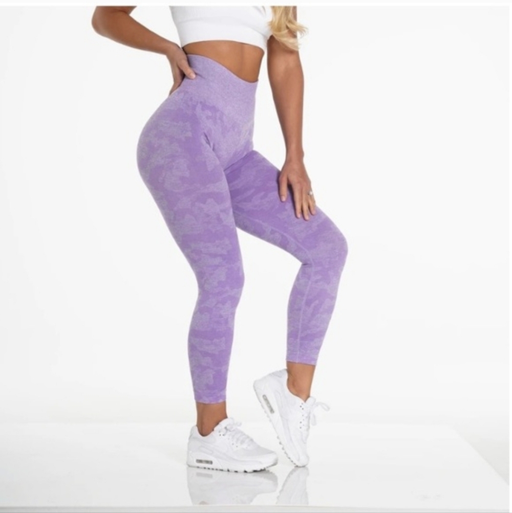NVGTN lilac Camo Leggings